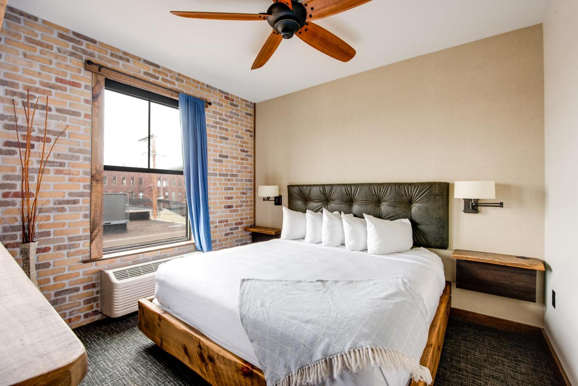 Hotel Crosby Stillwater Bagian luar foto